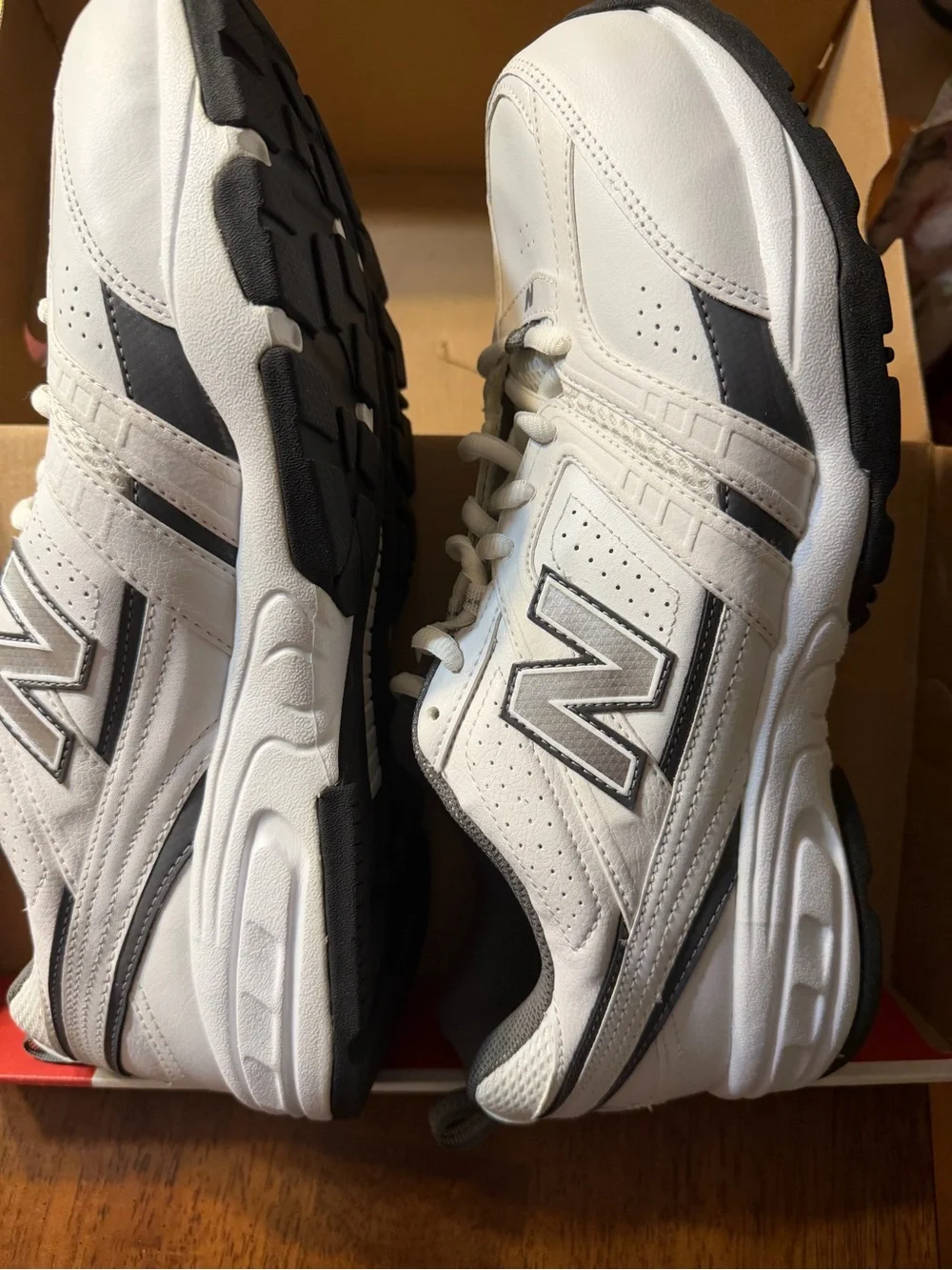 New Balance Men's White & Gray Classic Leather Trainer 409 size 12 4E wide NIB